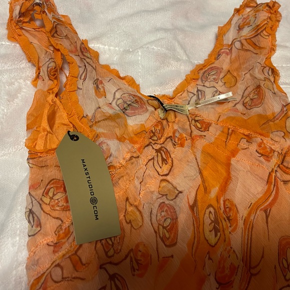 Dress - Picture 2 of 2